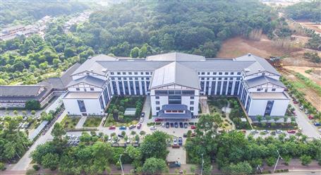 柳州市老年活動中心項目迎來國家優(yōu)質工程獎專家組復查