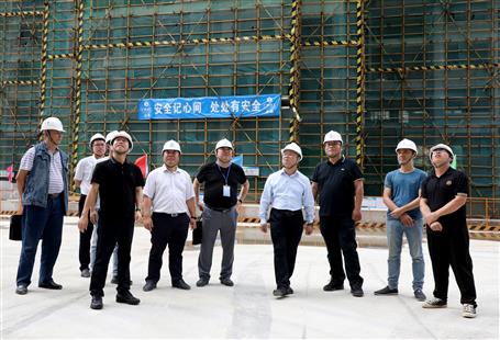 覃振華帶頭到項目開展2022年第二季度安全生產(chǎn)質(zhì)量綜合大檢查